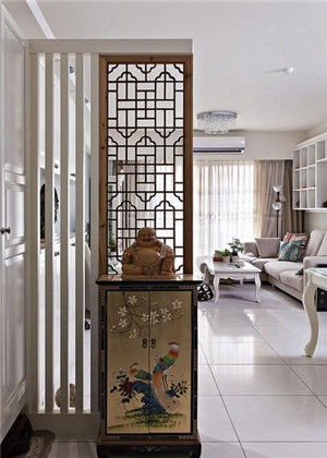 入戶門正對客廳好不好？關鍵看如何化解