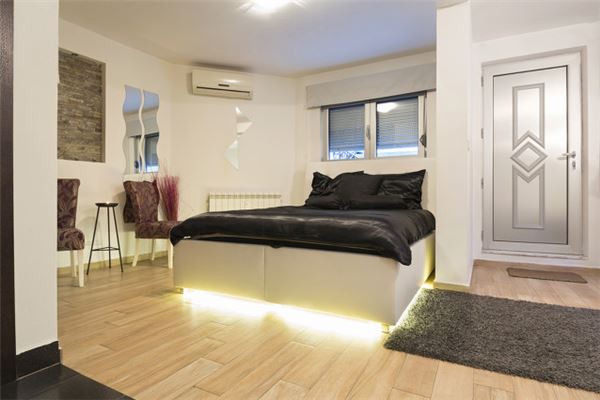 床頭對著房門和窗戶有哪些壞處