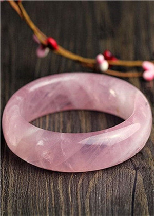 2019年桃花位擺件，注意禁忌才能更好的催旺桃花