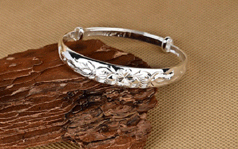 佩戴銀飾有什麼好處？不僅僅是戴著好看哦