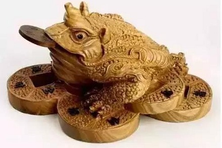 金蟾蜍的擺放位置講究，金蟾蜍有什麼寓意？