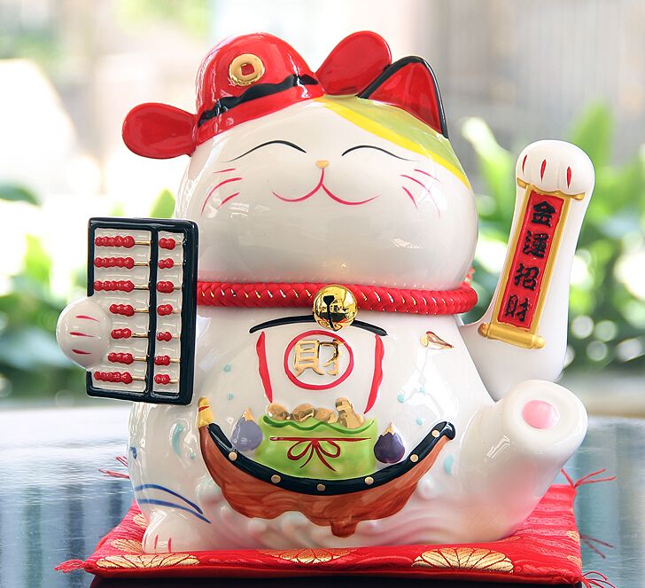 招財貓底下要放錢嗎？有什麼講究嗎？