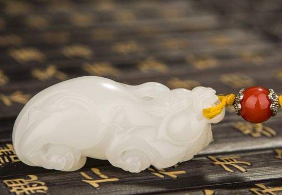 佩戴和田玉貔貅有什麼好處？