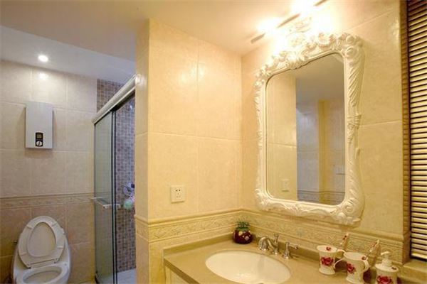 家居風水：衛生間鏡子風水有講究