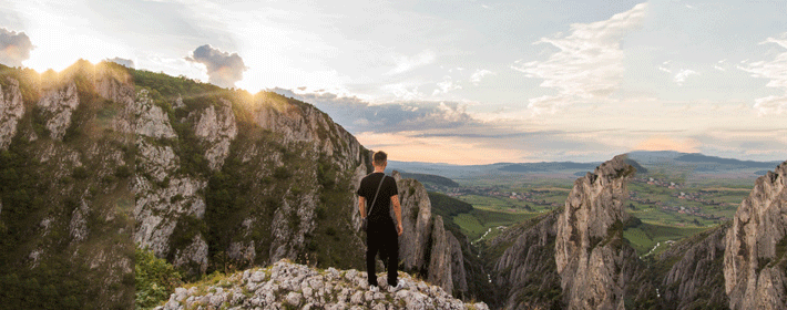 廁所門前掛一物,化煞招財好運來!