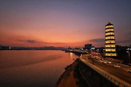 五種越住越窮的房子,破財風水