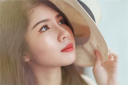 脖子上的玉不能外露嗎 脖子玉墜戴什麼好