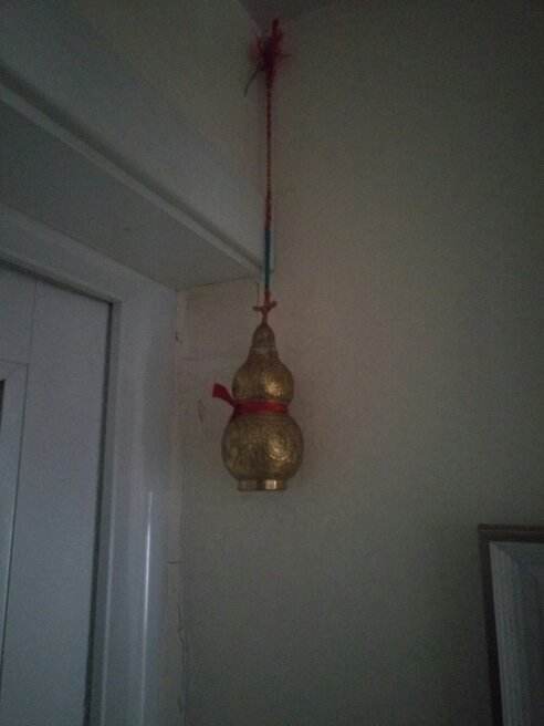 葫蘆掛在門上的圖片