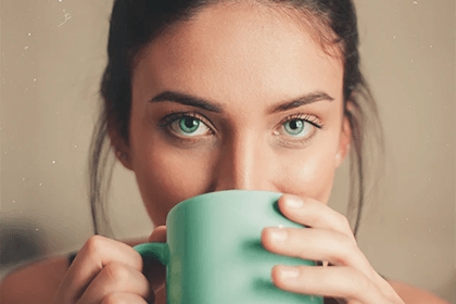 蹲著吃飯有什麼迷信說法 哪些動作會破財