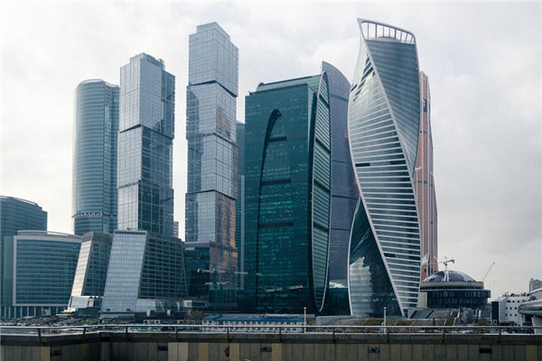 一樓窮二樓富三樓四樓有官做