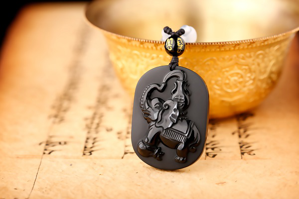 紫貴天象:屬龍2018年吉祥物