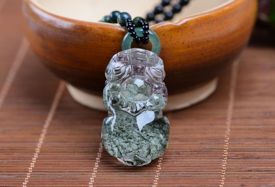 水晶綠幽靈貔貅跟普通材質的貔貅相比有什麼特別之處?