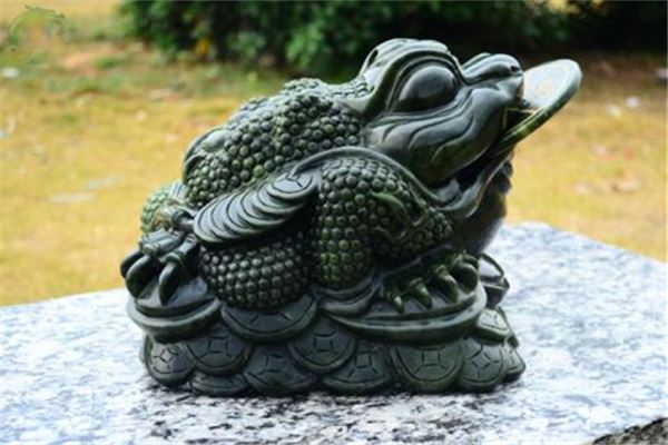 辦公桌上左右擺放風水