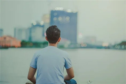 男生手腕戴紅繩的含義 戴紅繩有啥忌諱