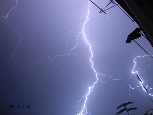 雷電擊中的房子氣運不好 喬遷新居應注意的幾點