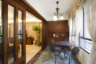 客廳陽台門風水禁忌,入戶門正對客廳跟陽颱風水是不是不好