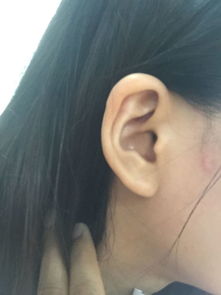 女耳朵小的人什麼命,女人耳朵小代表什麼