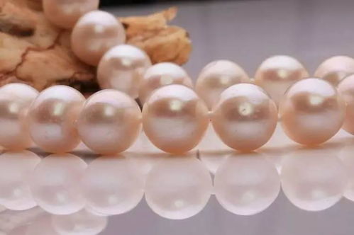 餓水命帶什麼珍珠比較好,本人五行缺水適合戴什麼?