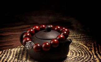 用小葉紫檀做本命佛的好處,戴小葉紫檀佛珠的好處?