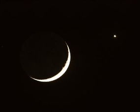 孤星伴月命什麼意思,「孤星伴月」是怎樣的傳說?夜空中的星星和月亮在一起,孤星伴月,