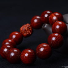 印度小葉紫檀風水布局,佩戴印度小葉紫檀倪對人體有什麼作用