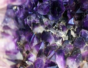 紫水晶的風水布局,紫水晶的風水作用和擺放要求