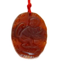 虎本命戴什麼玉牌,本命年虎需要佩帶什麼辟邪東西嗎