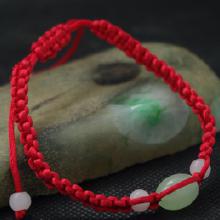 本命帶翡翠還是紅繩子,本命年戴什麼辟邪的?