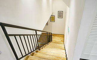 進門樓梯風水禁忌,家中樓梯風水有何講究,搜狗問問