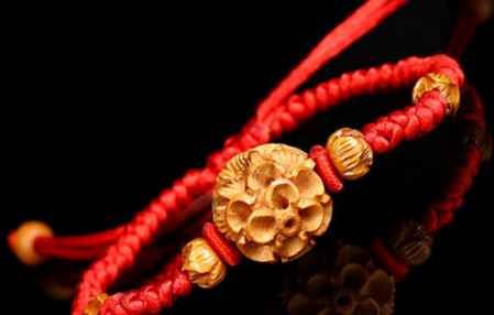 降龍木適合本命戴嗎,屬相龍本命年佩戴什麼飾品好