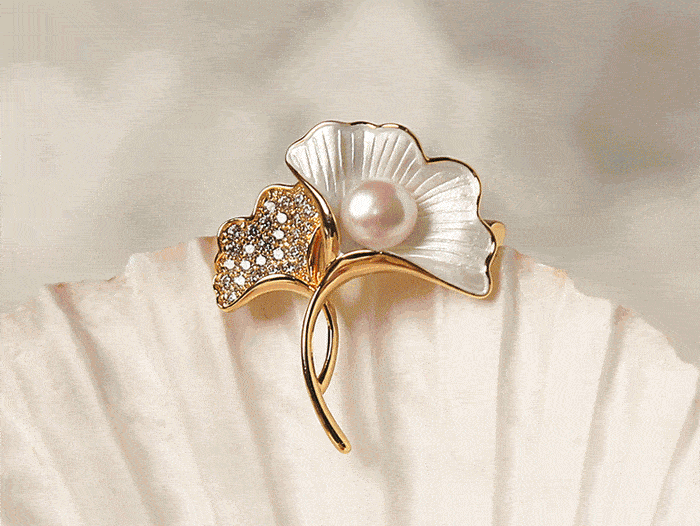 城牆土命戴什麼首飾好,土命人身上帶什麼有利於旺財