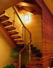 樓梯位置與風水禁忌,室內樓梯風水忌諱有哪些,注意事項有哪些?
