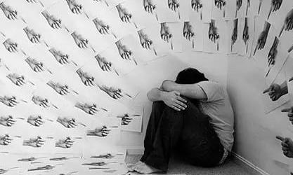 負能量的人有什麼特徵,負能量滿滿的人有什麼特徵?