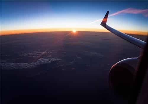 本命女人夢見坐飛機,女人夢見自己在空中飛