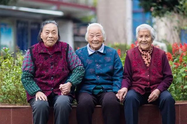 民俗：“人老兩個坎，熬過就長壽”，這“兩坎“是哪年？