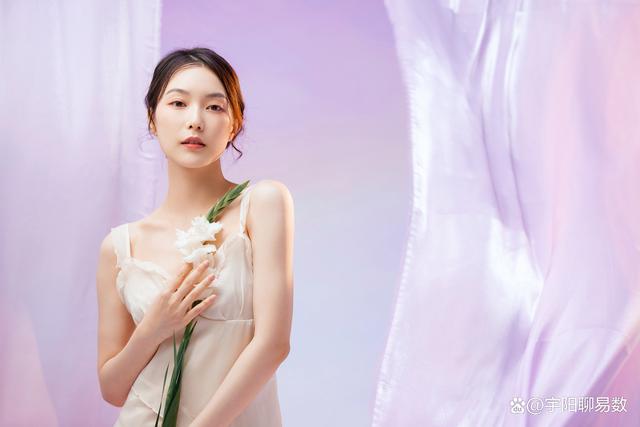 抬頭紋竟藏玄機?從四種抬頭紋看你財運如何!