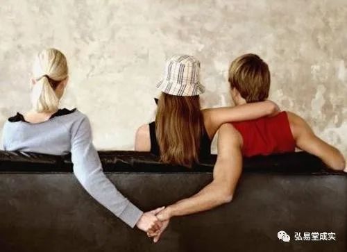 八字:愛搶別人男友的女命