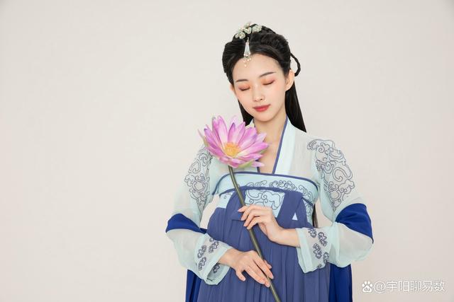 抬頭紋竟藏玄機？從四種抬頭紋看你財運如何！