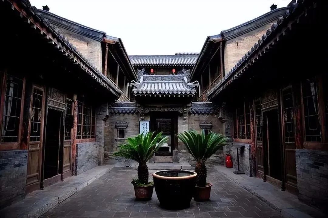 俗語:“家有三不空,子女乘東風”,家中這3處越滿,越有福氣!