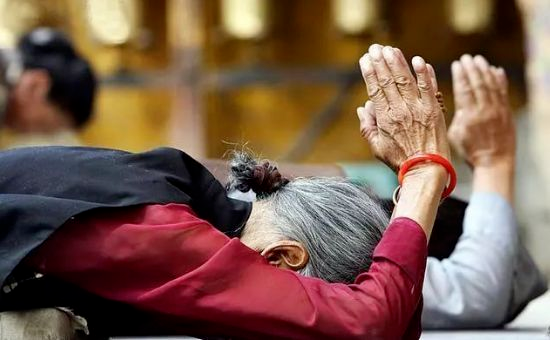 不被兒女孝順的老人，多半有這四個特徵，晚年淒涼都是自找的