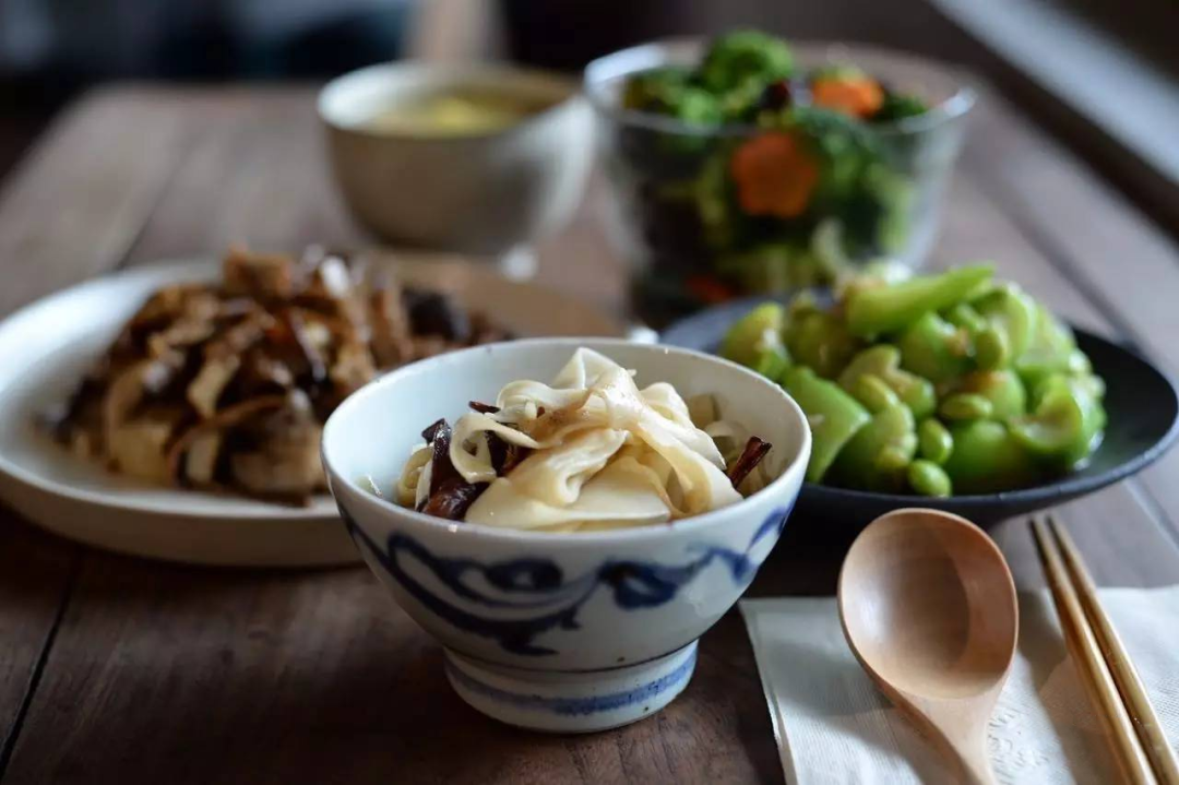 藥王孫思邈：夜飯飽，損一日之壽！