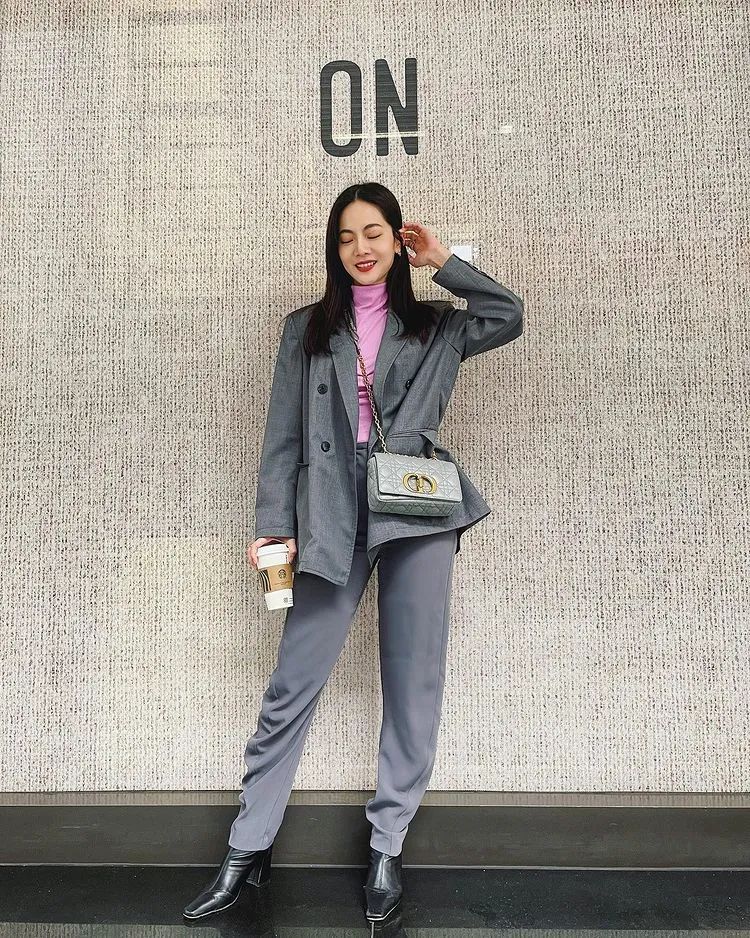 2023年五行穿衣開運指南2月3日明日五行穿衣大吉旺運顏色