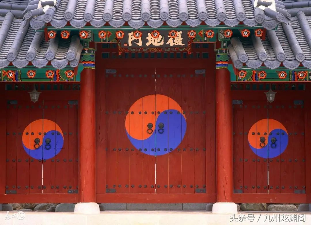 大門朝向你不能忽略應該與門卦相配，忌門前有直路