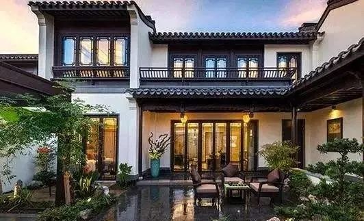 陽宅風水----屋大門小掐頸刑,屋小門大財難守