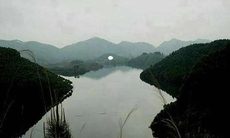 風水學中有如下十種情況，是先天不足，此地不可作穴位