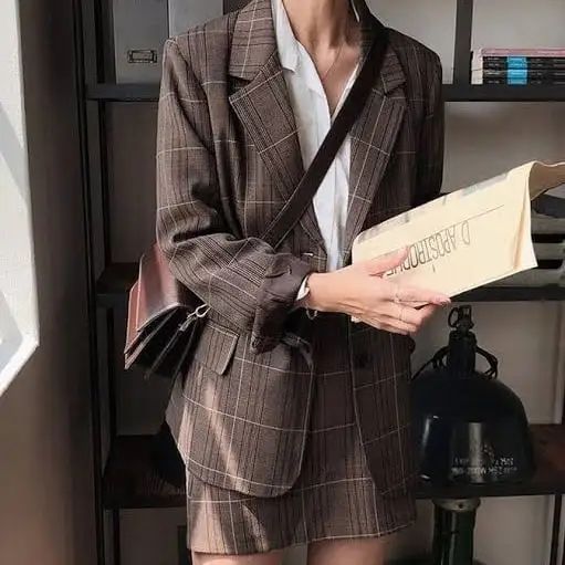 2023年五行穿衣開運指南1月14日明日五行穿衣大吉旺運顏色 五行穿衣每日顏色運勢指南 五行穿衣旺運每日指南