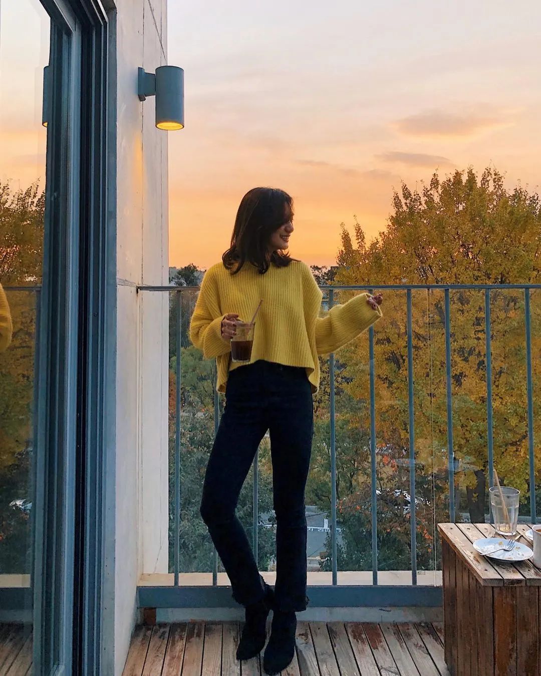 2023年五行穿衣開運指南1月9日今日五行穿衣大吉旺運顏色 五行穿衣每日顏色運勢指南 五行穿衣旺運每日指南