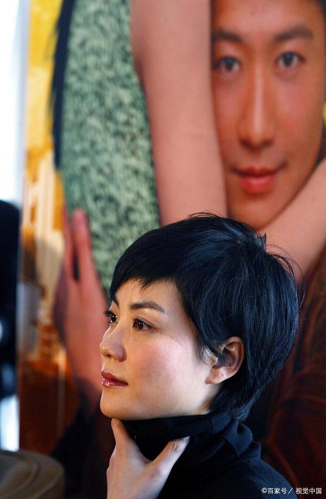 乙卯人十年仗劍天涯,又豈知夜深人靜時,伊人早已寸斷腸!